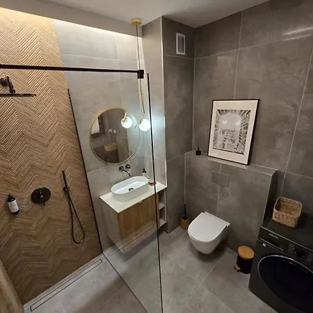 Piekarczyk - Old Town - No Air Conditioning *