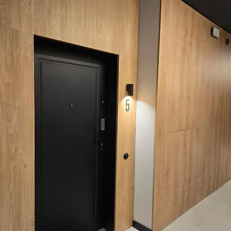 Piekarczyk - Old Town - No Air Conditioning * Эльблонг