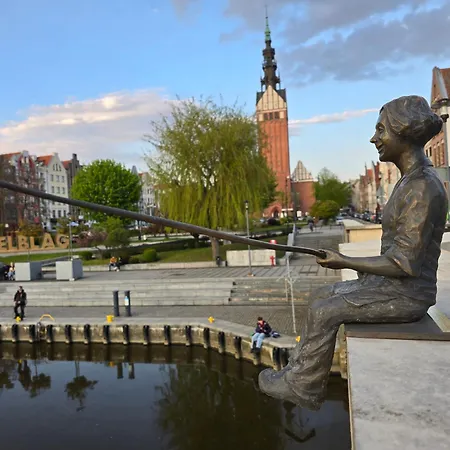 Piekarczyk - Old Town - No Air Conditioning Эльблонг