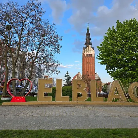 Апартаменты Piekarczyk - Old Town - No Air Conditioning Эльблонг