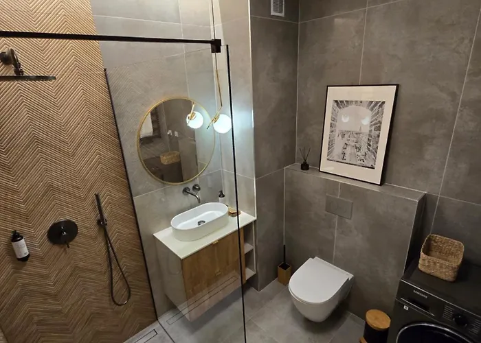 Piekarczyk - Old Town - No Air Conditioning *